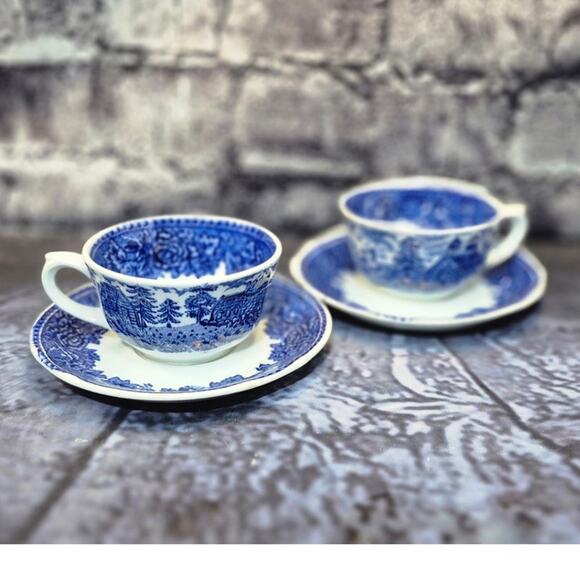 Vintage Set of 2 Teacups and Saucers by Arabia Finland - Picture 2 of 10